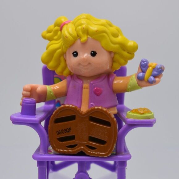 Fisher Price Little People Hiking Girl Maggie with Binoculars Camping and Lynn - Picture 3 of 6